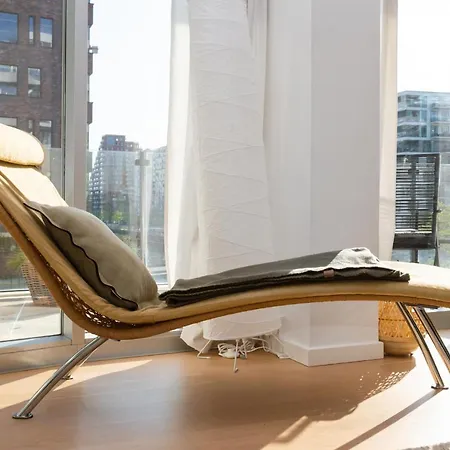 Apartment Lys 3 Vaerelses Med 26 M2 Sydvendt Altan *