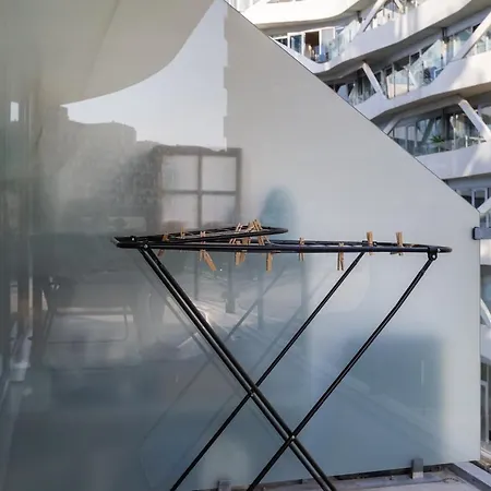 Lys 3 Vaerelses Med 26 M2 Sydvendt Altan Apartment